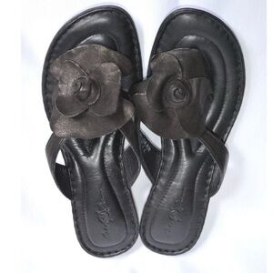 Born Black Leather Floral Sandals Women’s Size 7 Comfortable Stylish